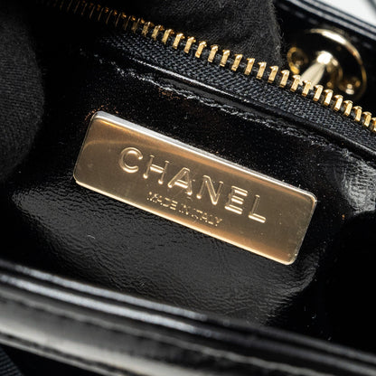 Chanel 24S Mini 31 Bag shiny Lambskin black  (microchip)