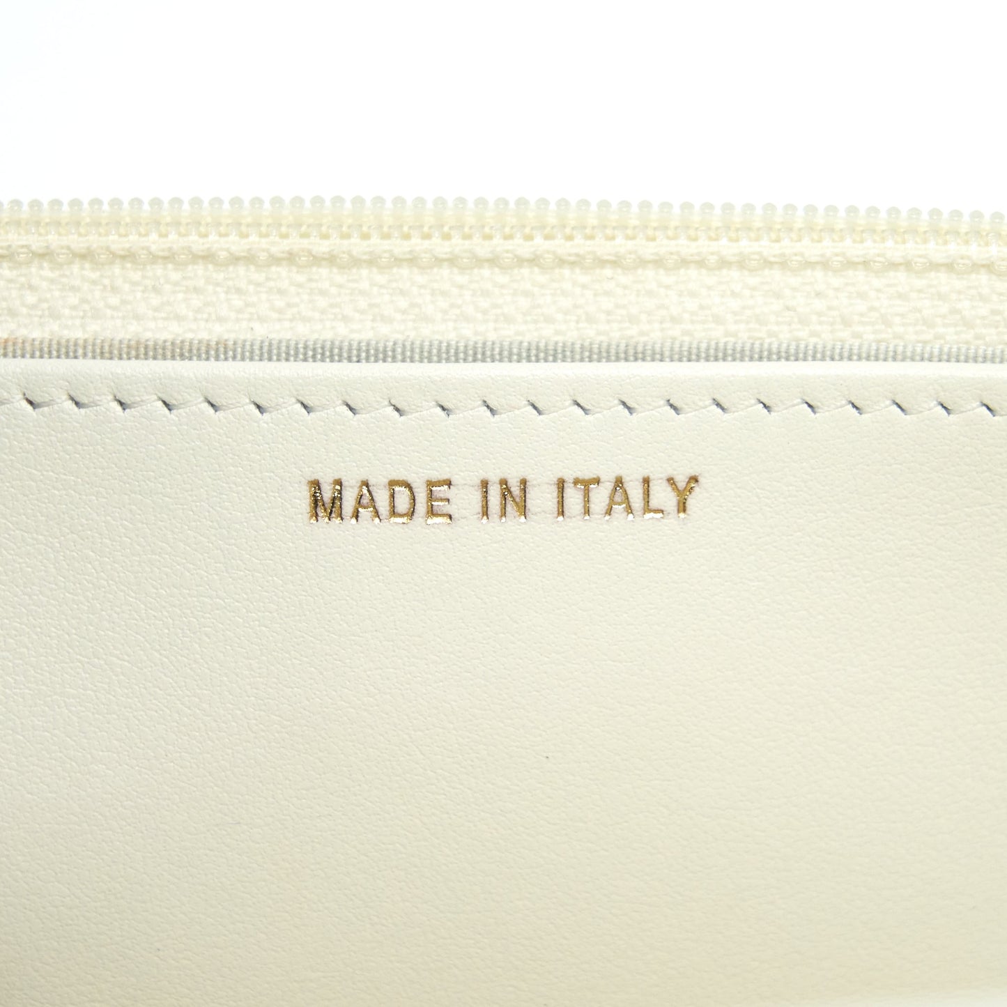 Chanel Boy Wallet On Chain Caviar White L
