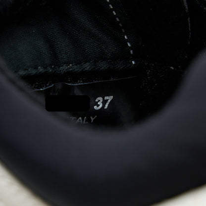 Chanel Size 37 CC Logo Sneaker Calfskin/Suede Black/White