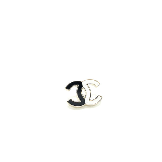 Chanel 23C CC Logo Earrings Black/White Light Gold Tone