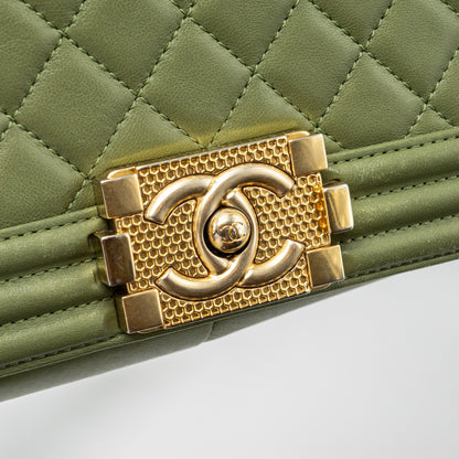Chanel Medium boy bag lambskin green