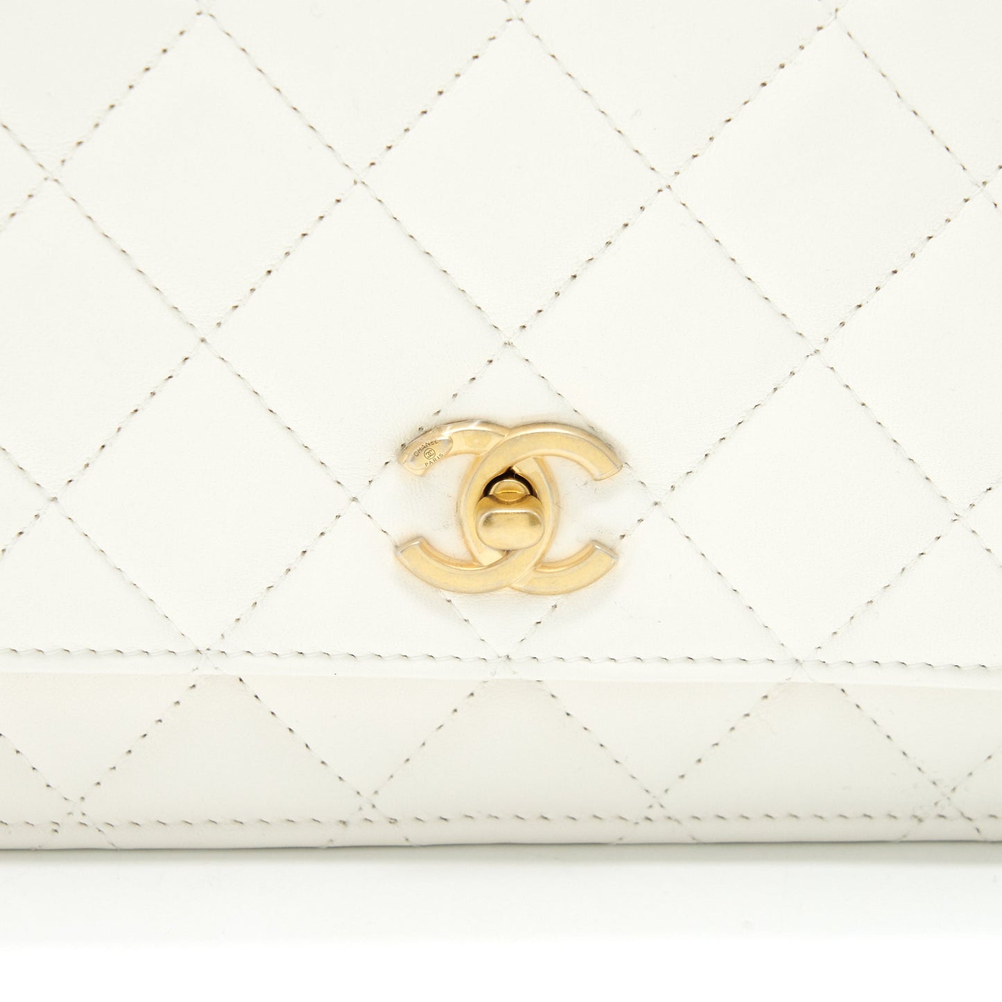 Chanel Pearl Crush Wallet on Chain White