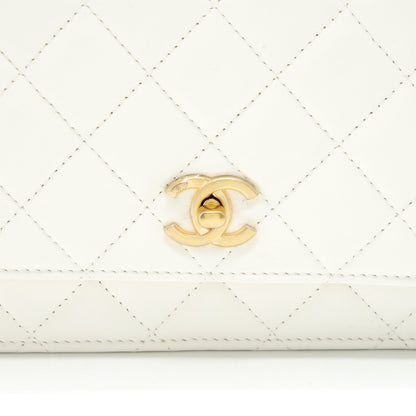 Chanel Pearl Crush Wallet on Chain White