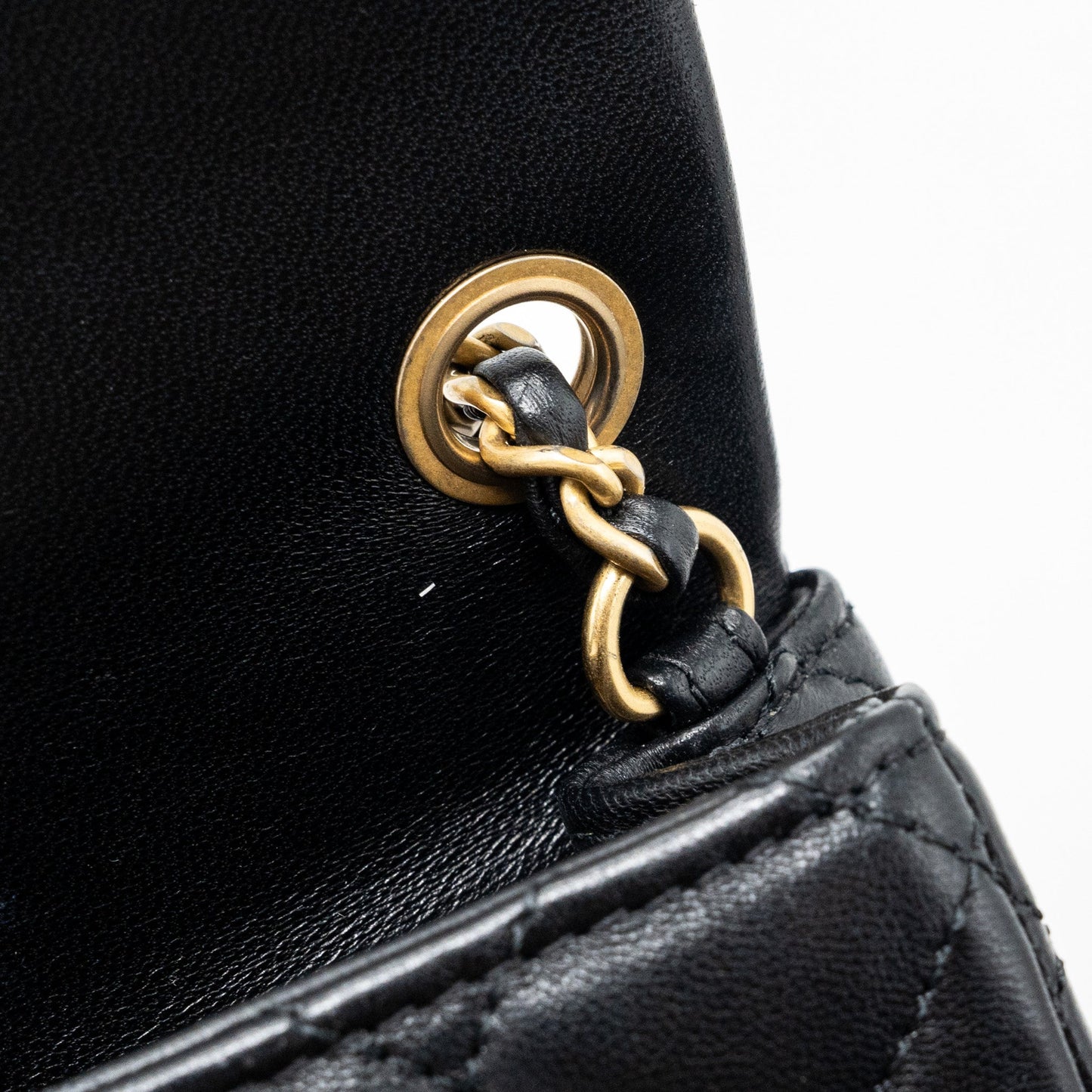 chanel pearl crush mini square flap bag lambskin black  (microchip)