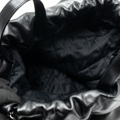 Chanel 22 backpack calfskin so black / black hardware (microchip)