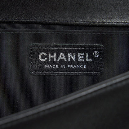 Chanel Medium Boy Chevron Lambskin Black/Silver