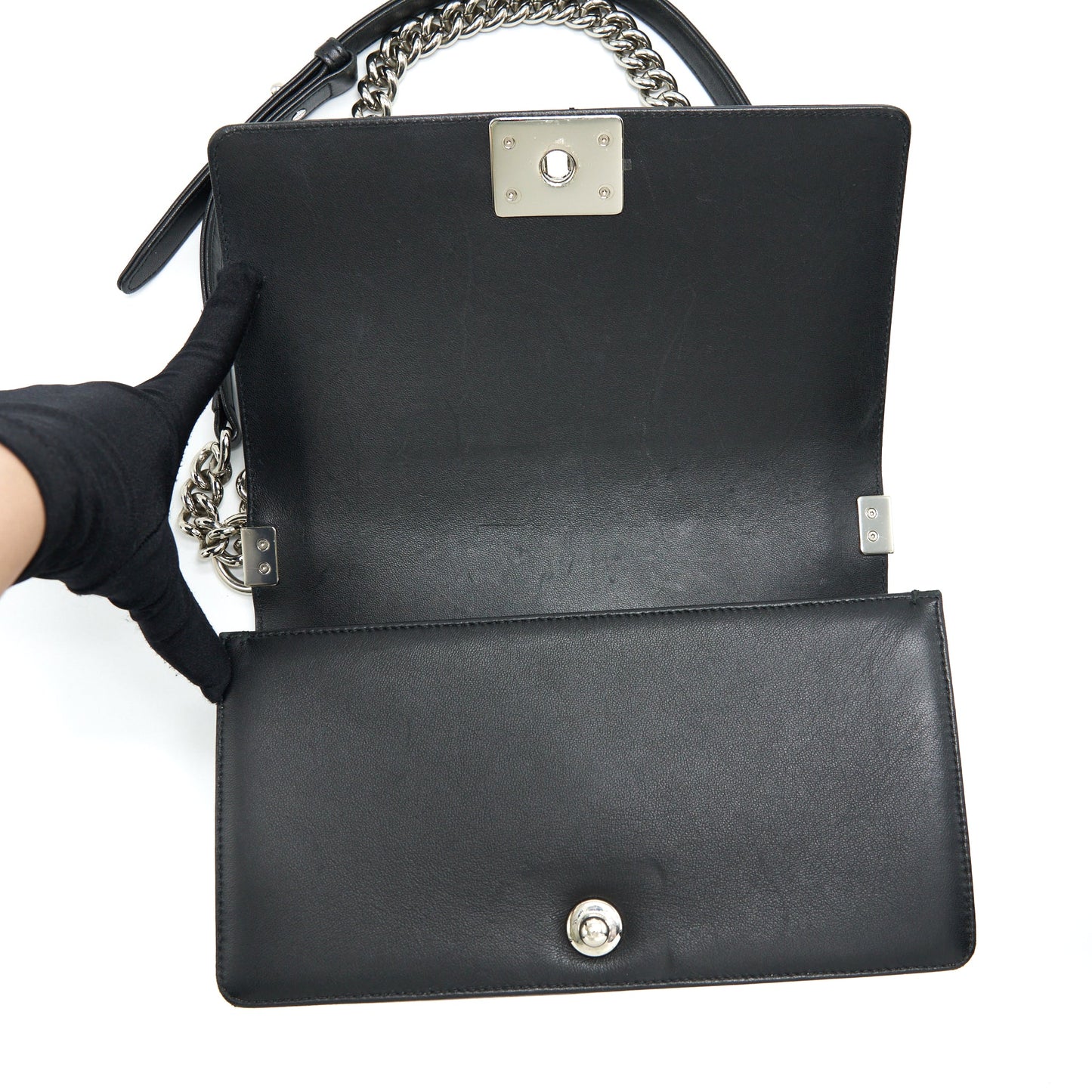 Chanel Medium Boy Chevron Lambskin Black/Silver