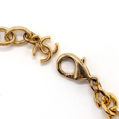 Chanel No.5 chain bracelet black / white