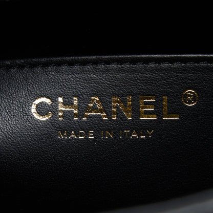 Chanel 22K Retro Classic New Square Flap Bag Goatskin Black with  (Microchip)