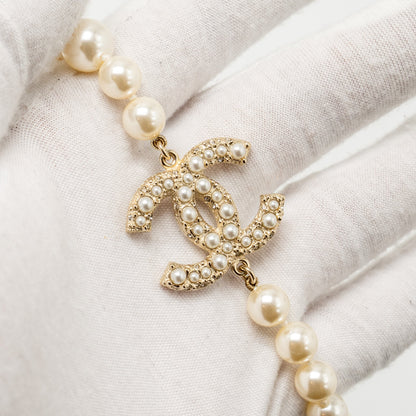 Chanel CC logo pearl necklace light gold tone