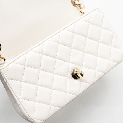 Chanel 23C pearl crush mini rectangular flap bag lambskin white L (microchip)