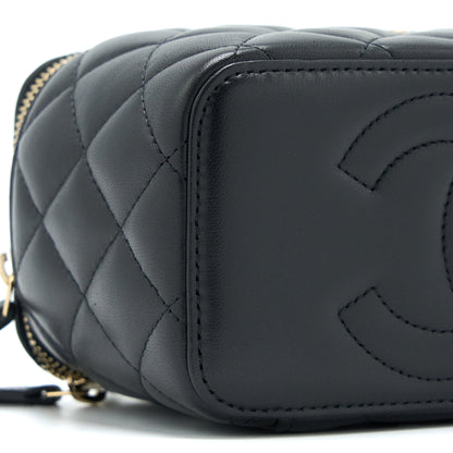Chanel 22A Top Handle Long Vanity With Chain Lambskin Black L