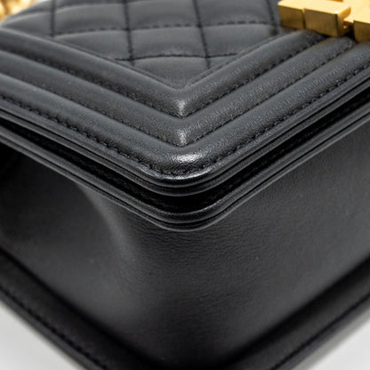Chanel Small Boy Bag Calfskin Black  (microchip)