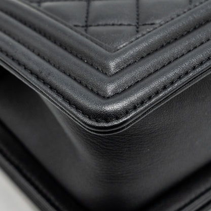 Chanel Small Boy Bag Calfskin Black  (microchip)
