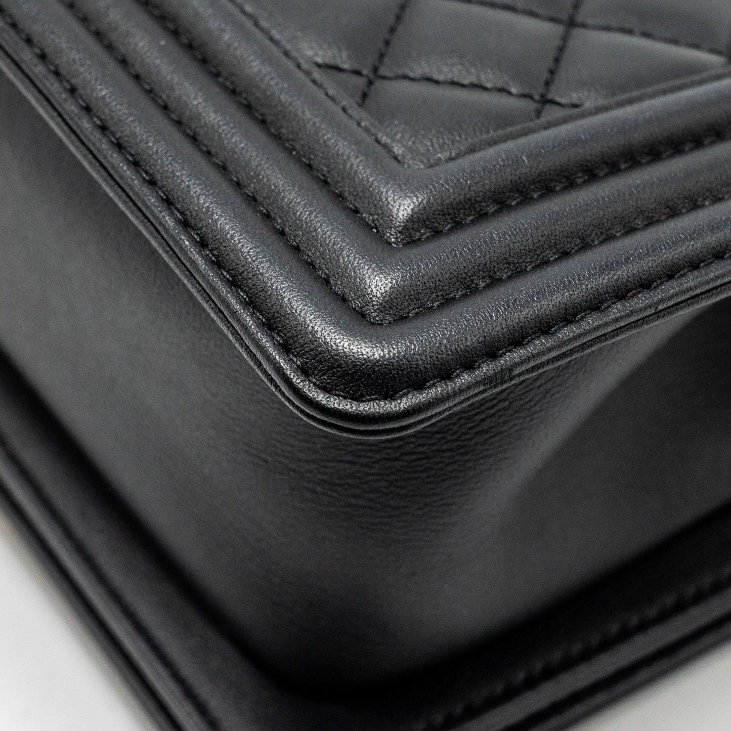 Chanel Small Boy Bag Calfskin Black  (microchip)