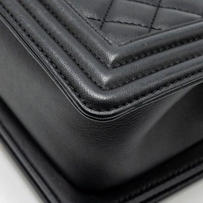 Chanel Small Boy Bag Calfskin Black  (microchip)
