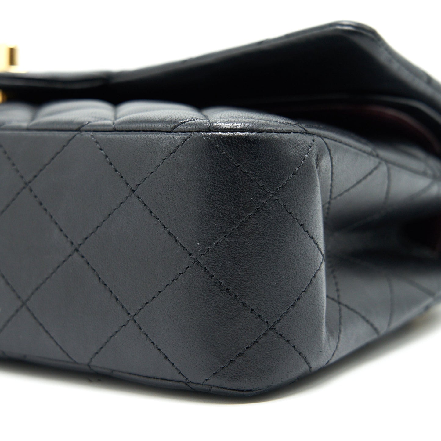 CHANEL MEDIUM CLASSIC DOUBLE FLAP LAMBSKIN BLACK