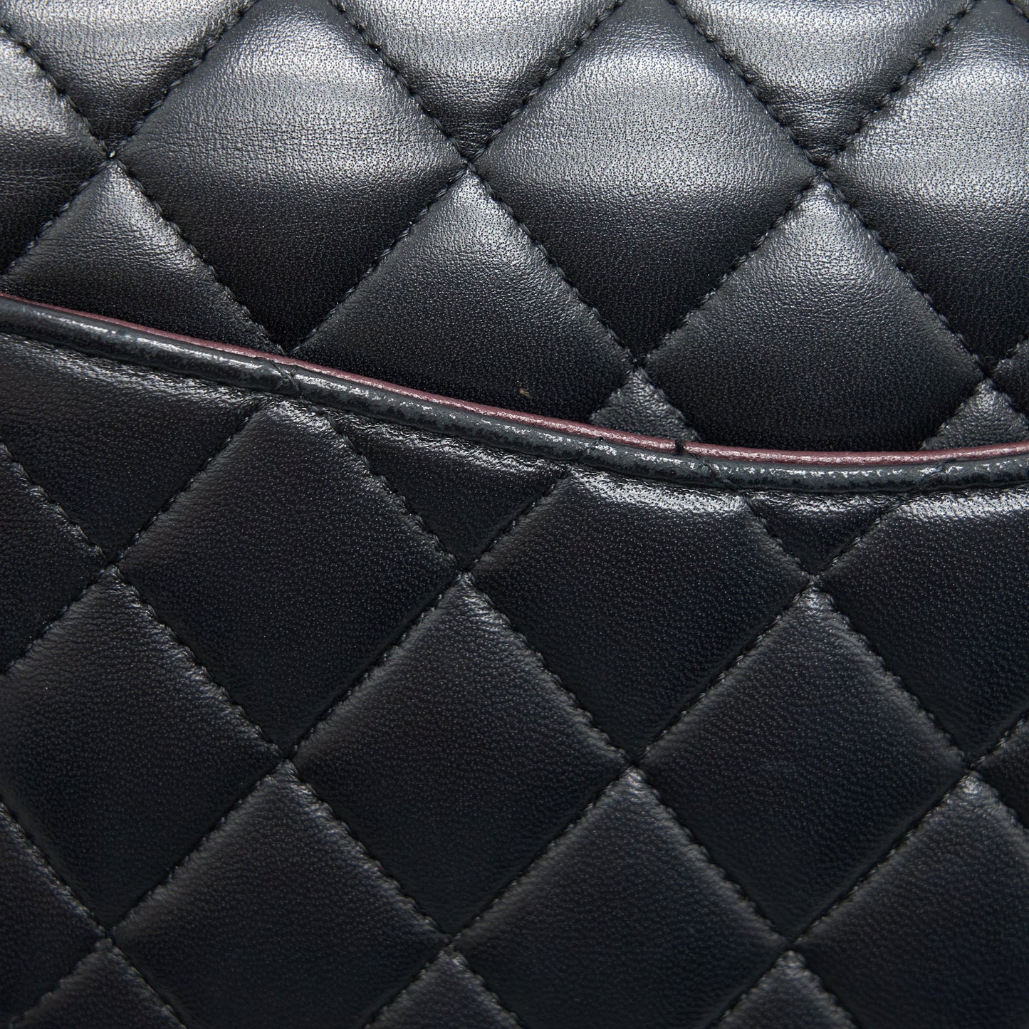CHANEL MEDIUM CLASSIC DOUBLE FLAP LAMBSKIN BLACK