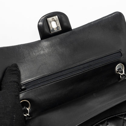 Chanel medium classic double flap bag lambskin black