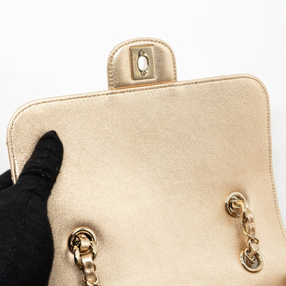 Chanel 24c Backpack With Star Patent Gold L (microchip)