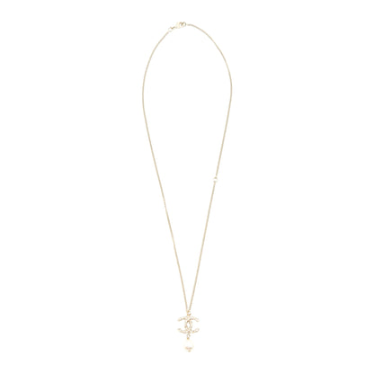 Chanel CC logo Necklace with Pearl
