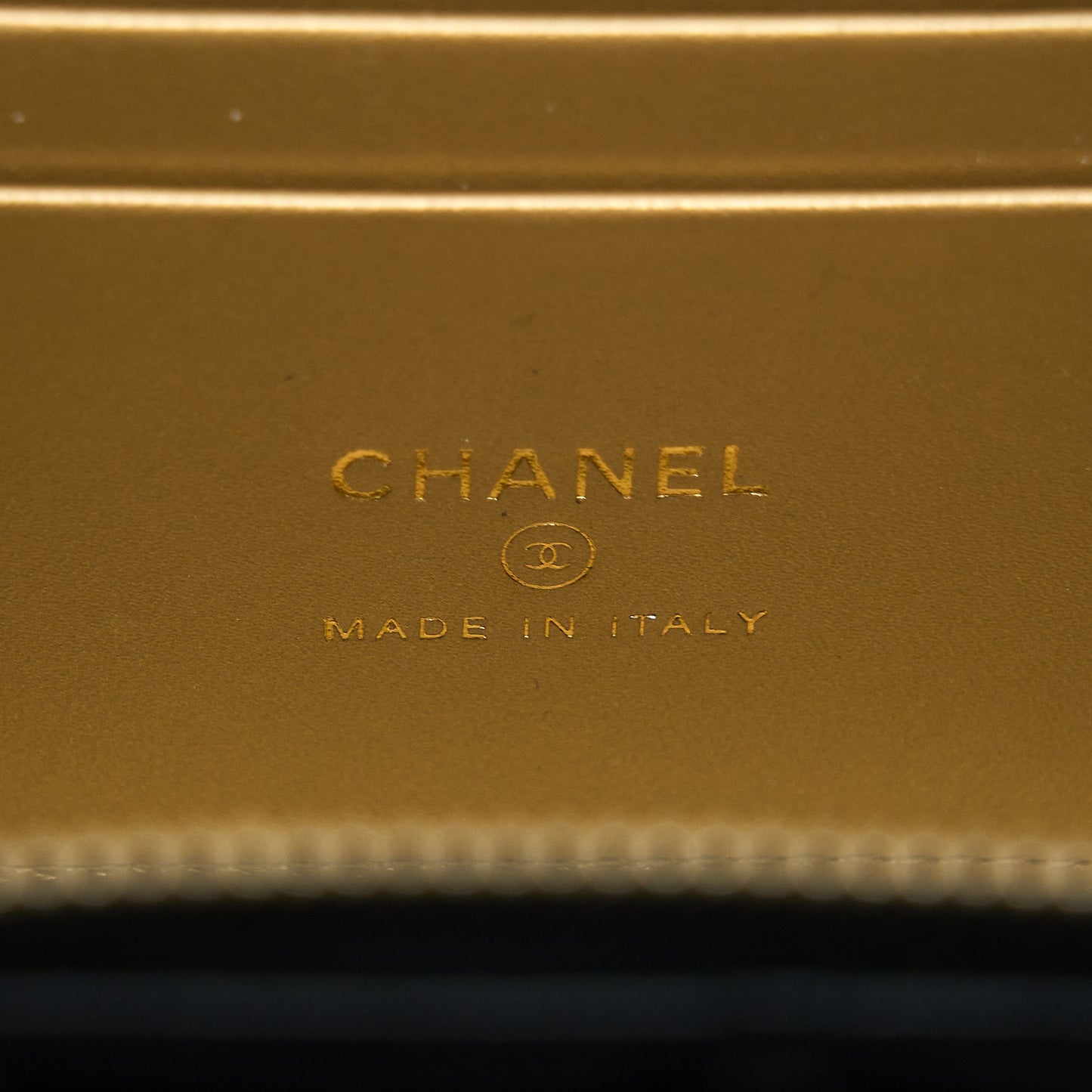Chanel 22A Pearl Crush Long Vanity With Chain Lambskin Black