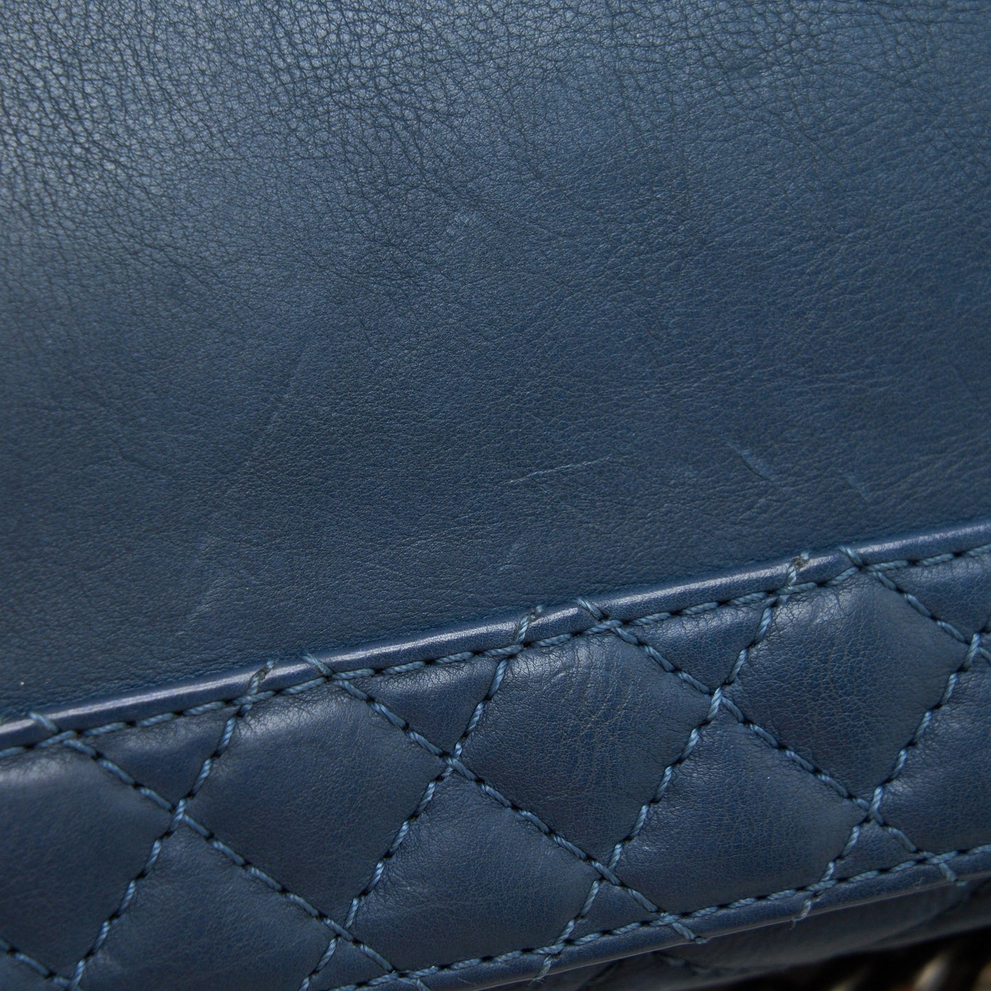 Chanel Boy Bag soft Calfskin Dark Blue ruthenium Hardware