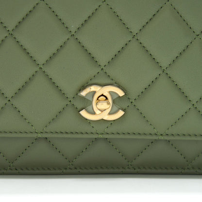 Chanel 21B Green  Pearl Crush Wallet On Chain