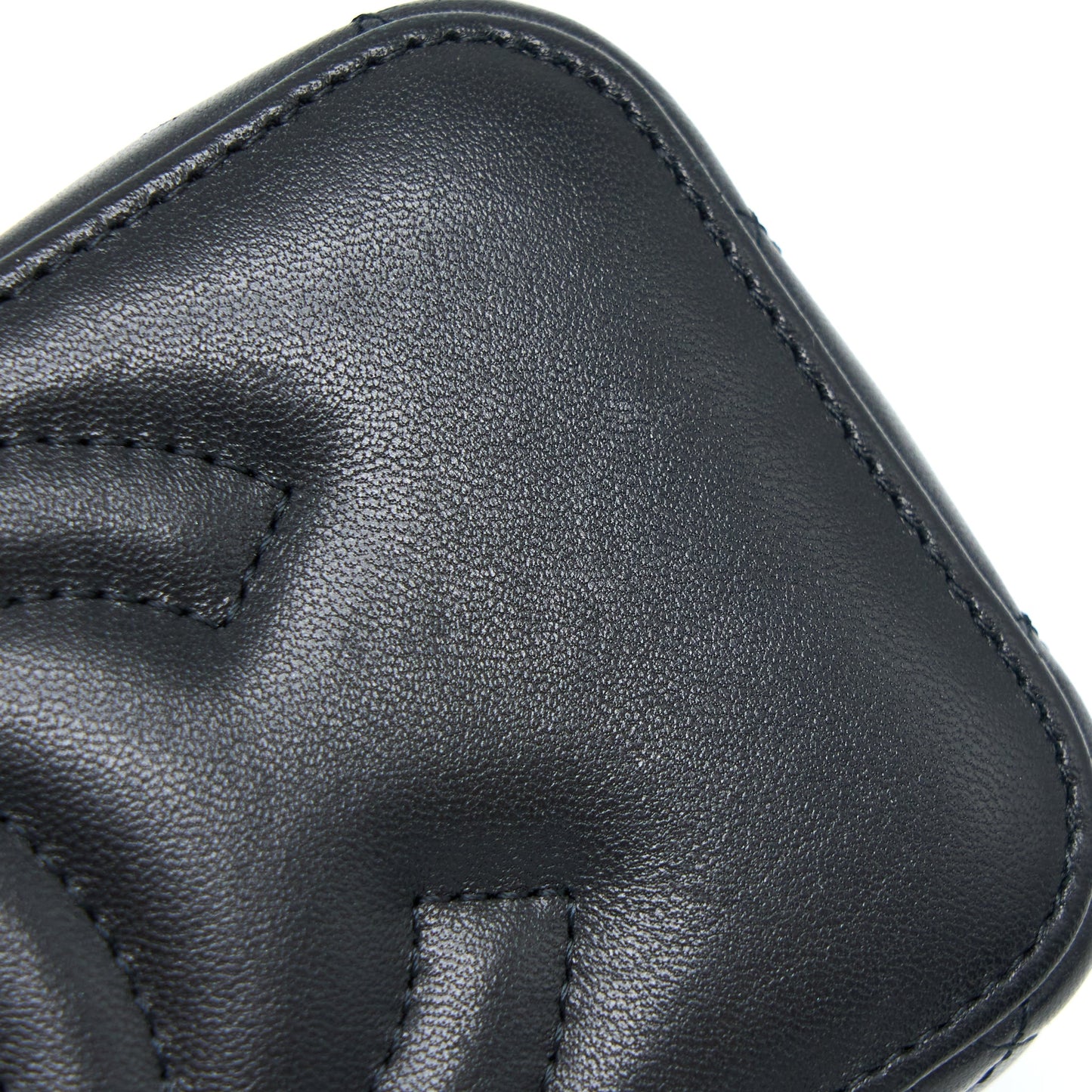 Chanel Pear Crush Long Vanity With Chain Lambskin Black