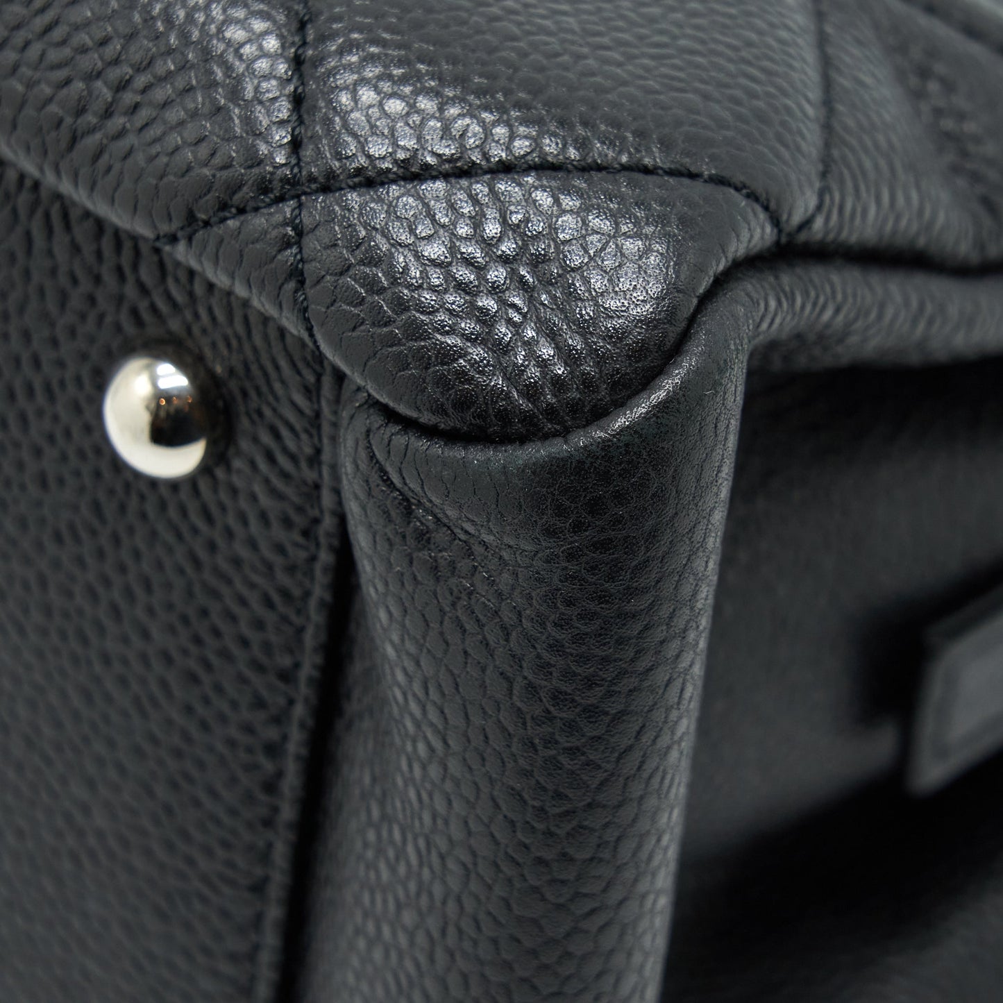 Chanel CC Logo Tote Bag Caviar Black
