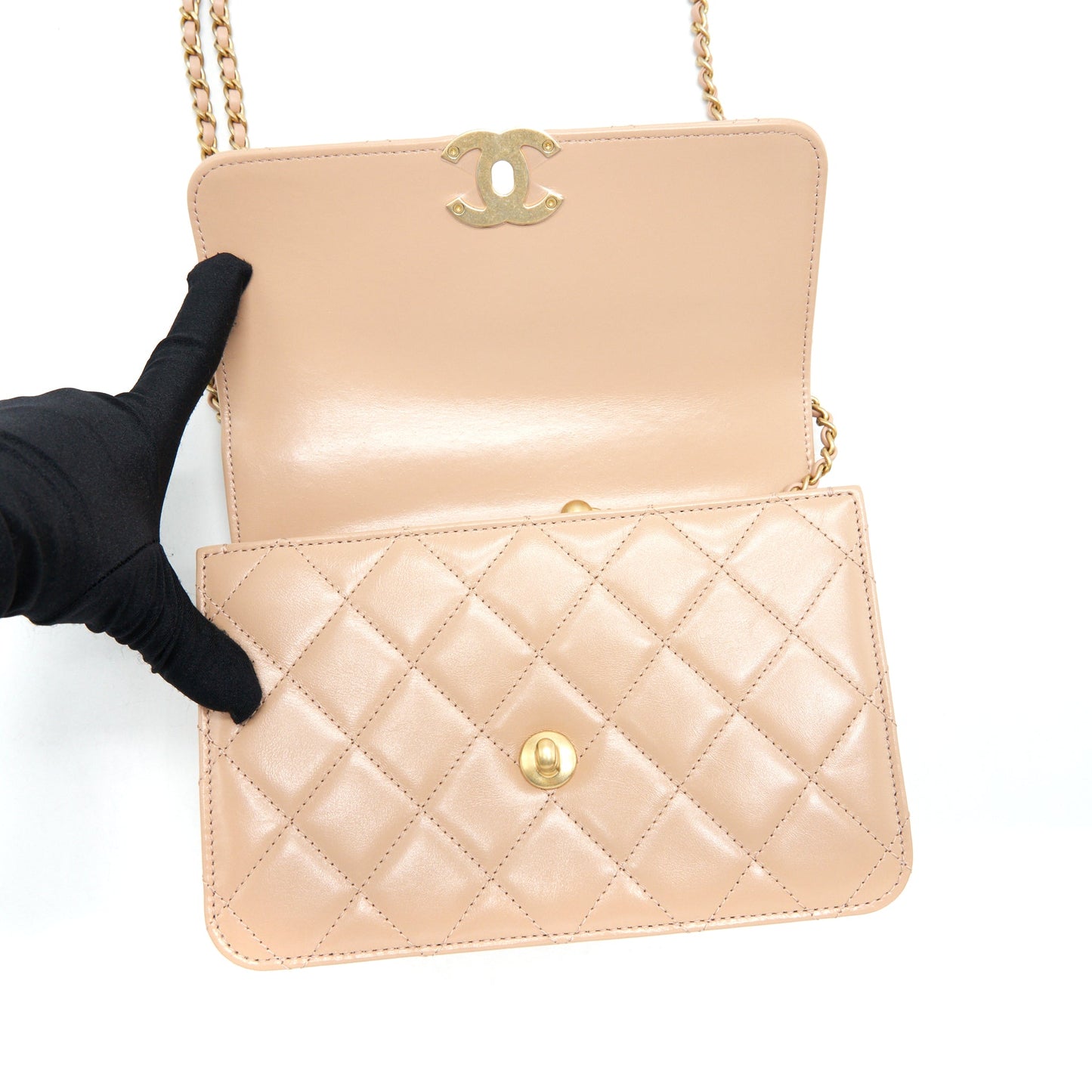 Chanel 21A Gold Crush Flap Bag Calfskin beige