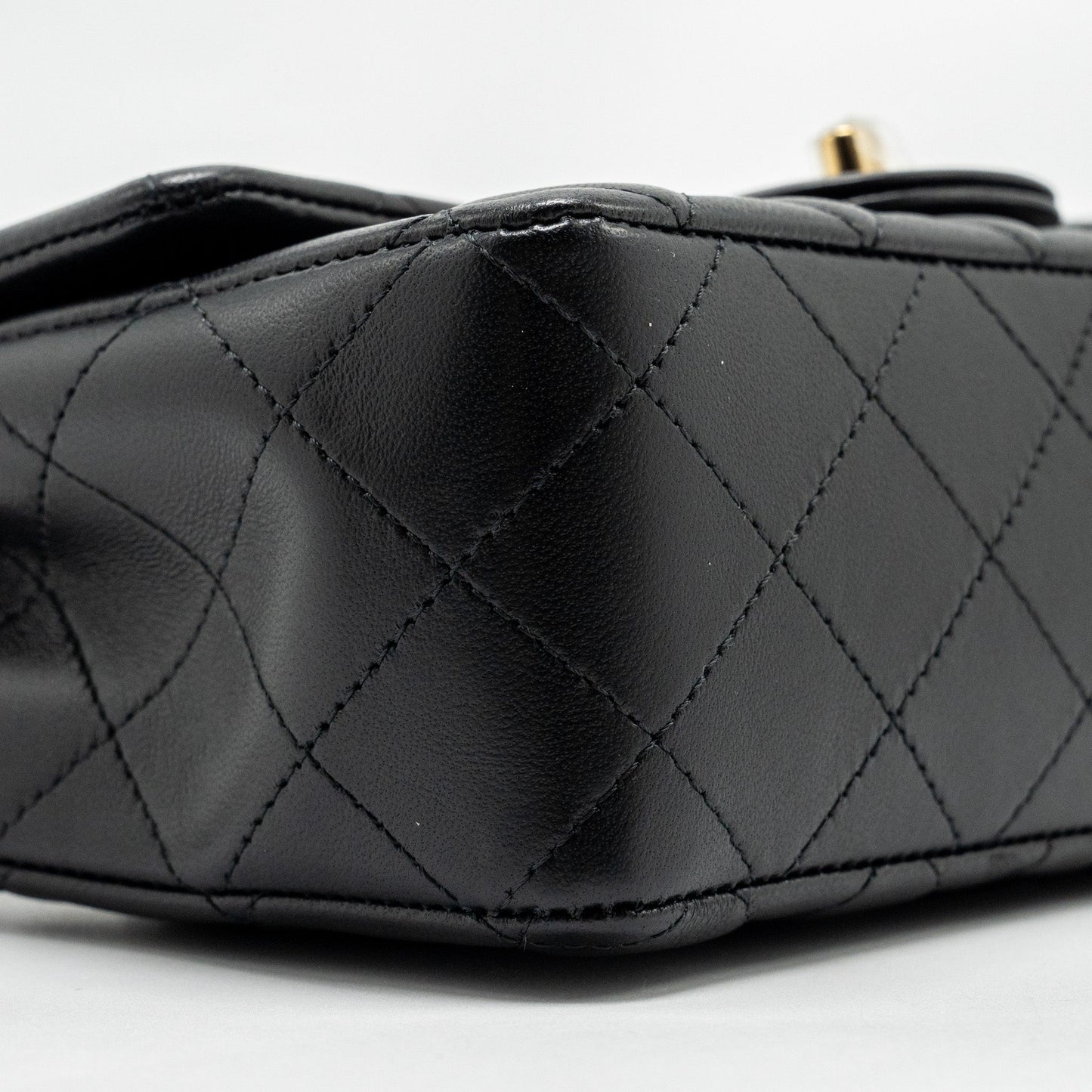 Chanel Mini Rectangular Flap Bag Lambskin Black L (microchip)