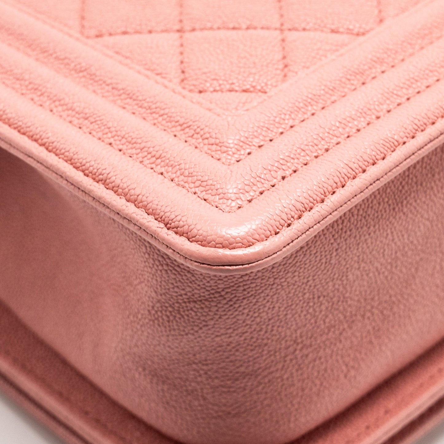Chanel Medium Boy Bag Caviar Pink L
