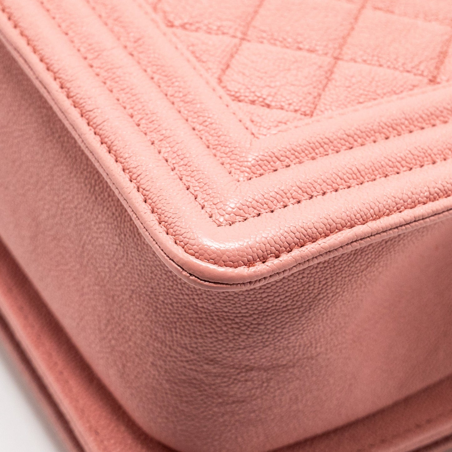 Chanel Medium Boy Bag Caviar Pink L
