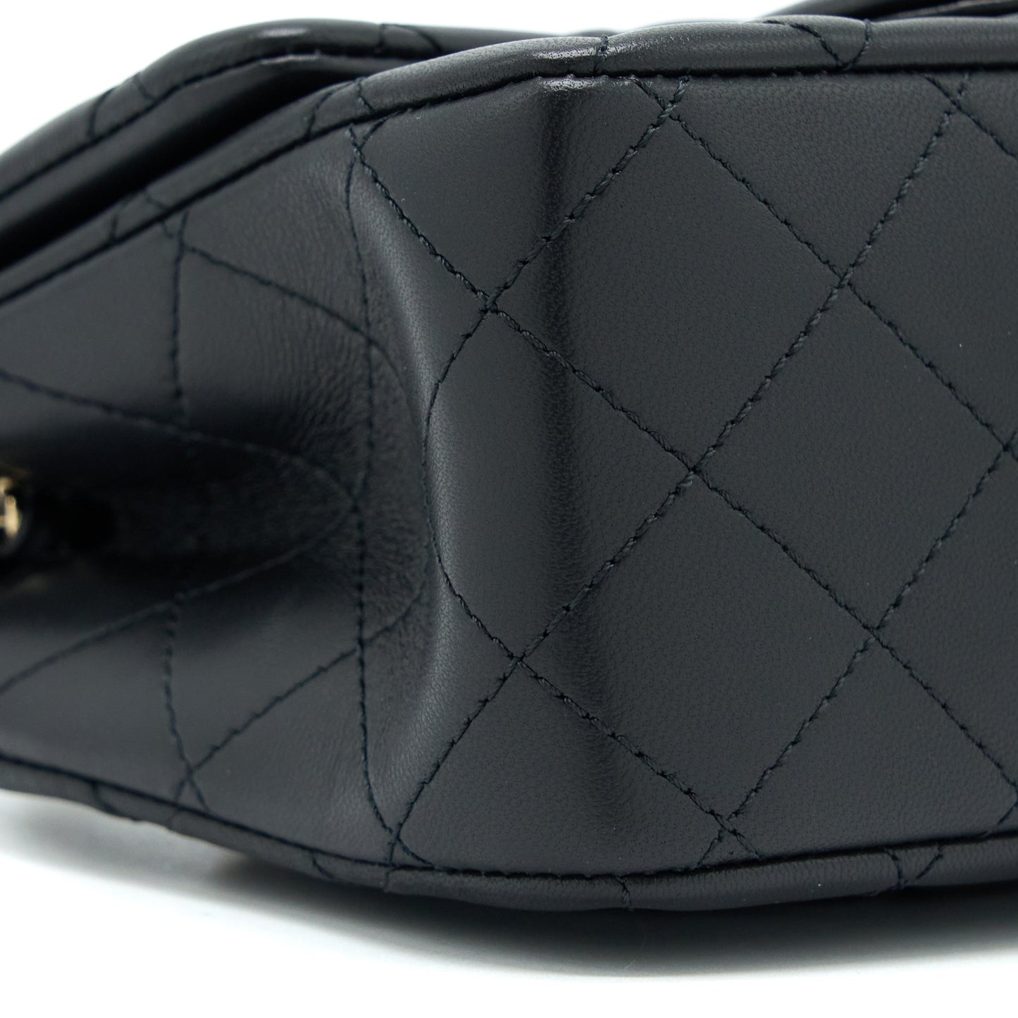 Chanel 23C Pearl Crush Mini Square Flap Bag Lambskin Black L (Microchip)