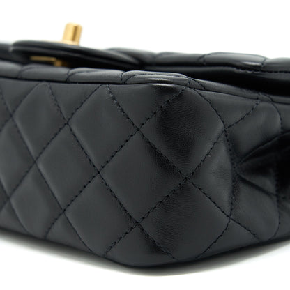 Chanel 22C pearl crush mini Rectangular Lambskin Black