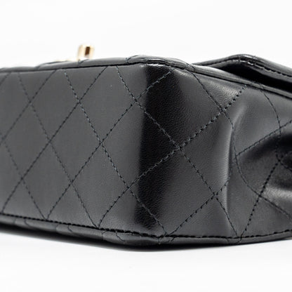 Chanel mini rectangular flap bag lambskin black L (Microchip)