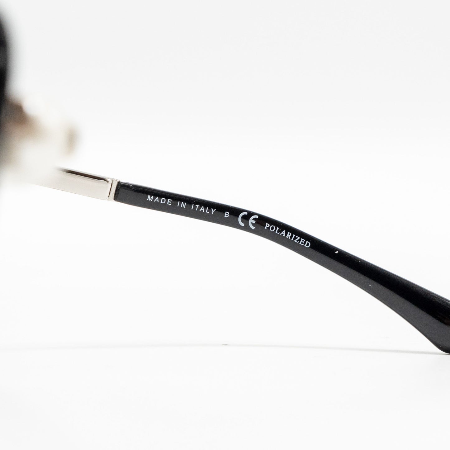 Chanel pearl decorated sunglasses black
