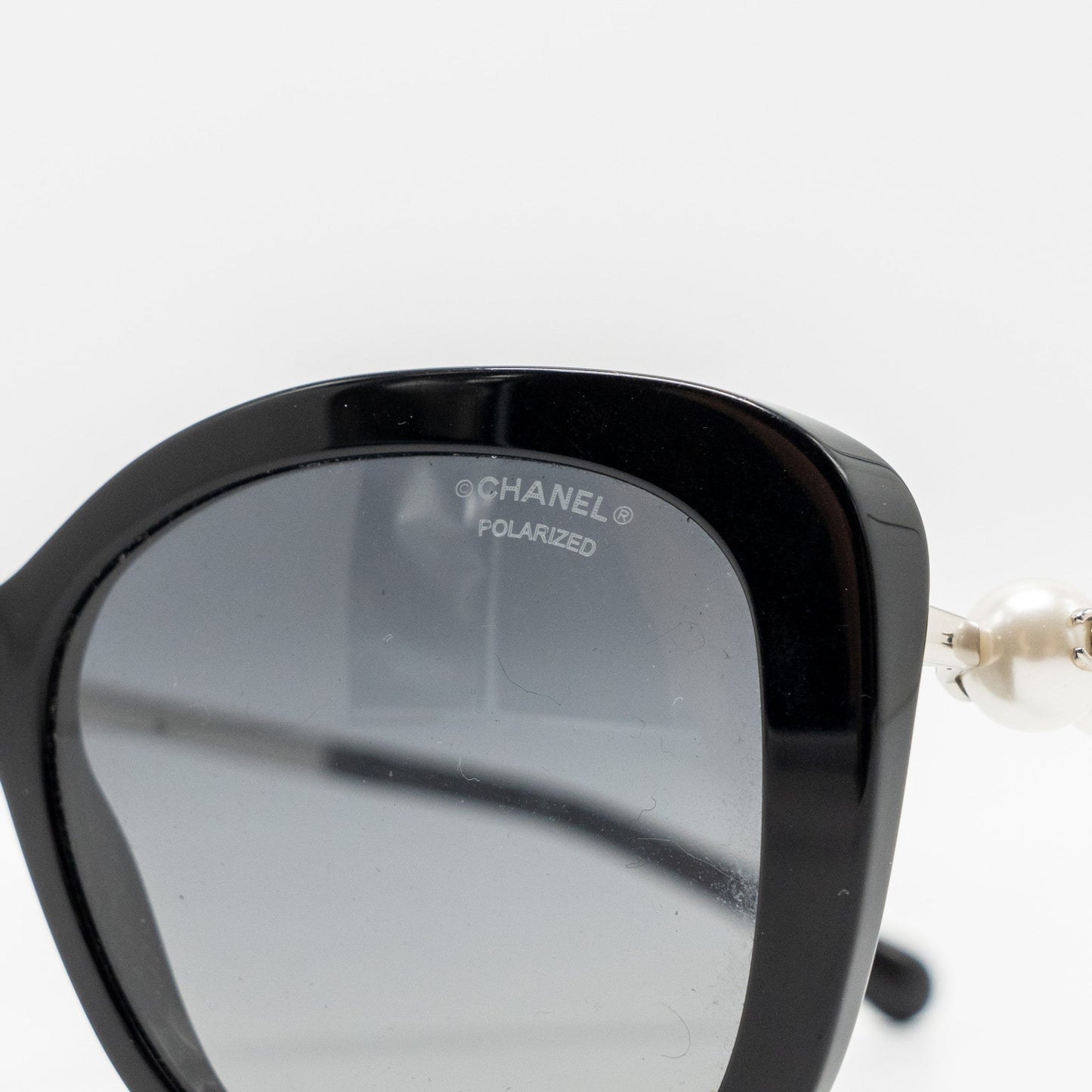 Chanel pearl decorated sunglasses black