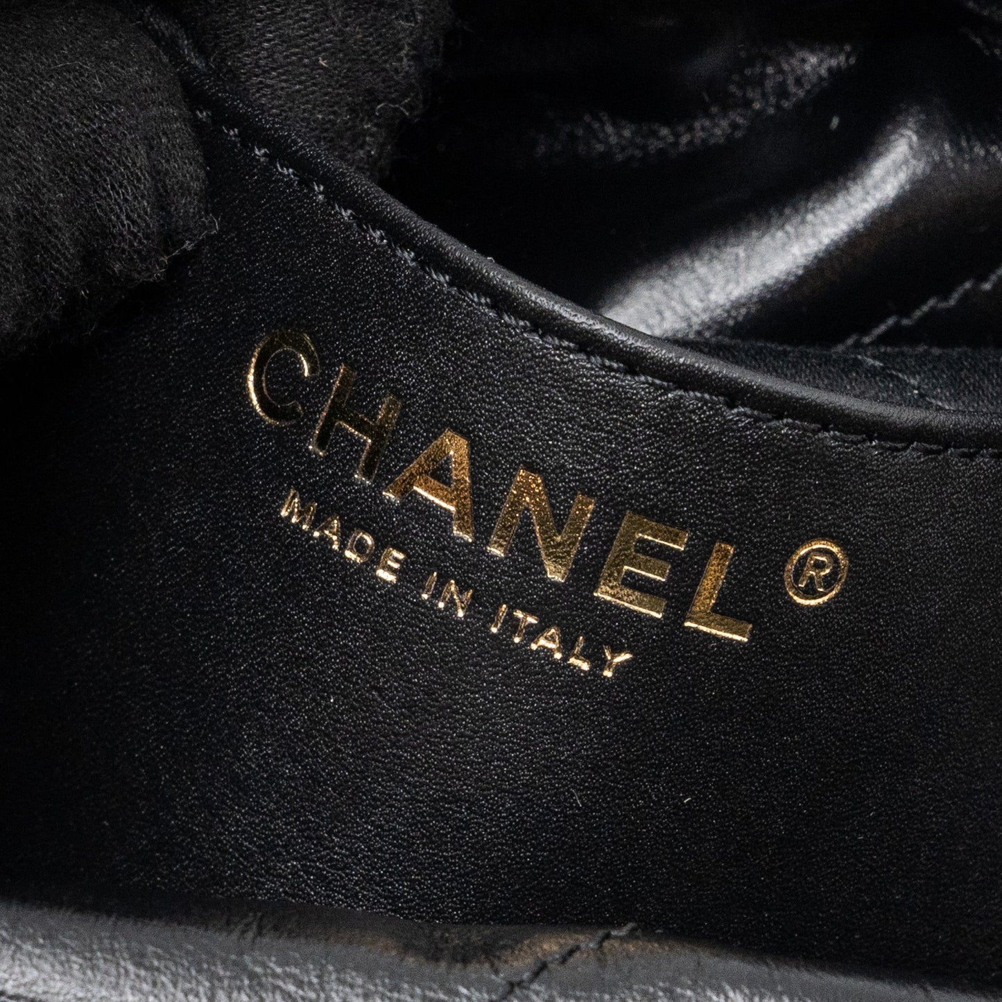 Chanel Mini 22 Bag Shiny Calfskin Black  (microchip)