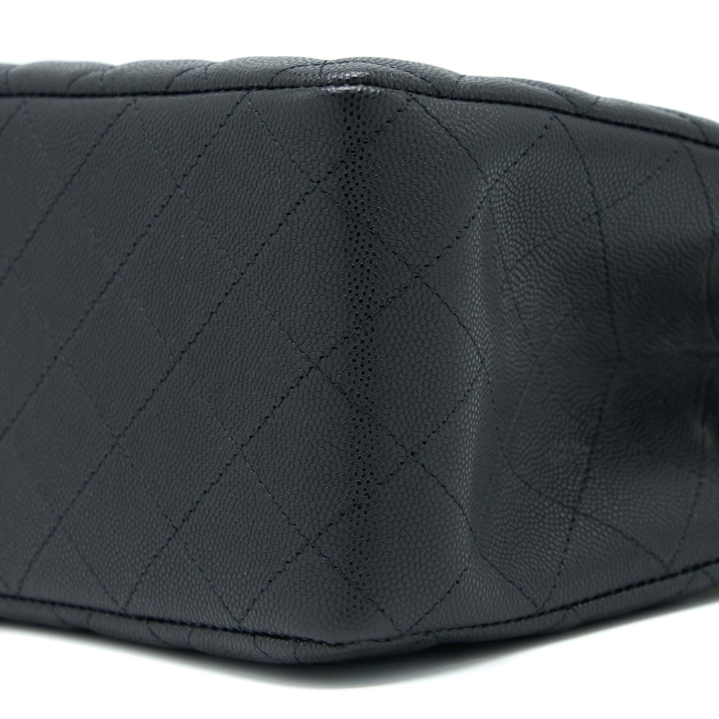 Chanel 22S Mini Bucket Bag Caviar Black L (Microchip)