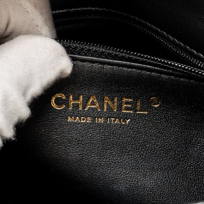 Chanel 22b Heart Chain Flap Bag Lambskin Black (microchip)