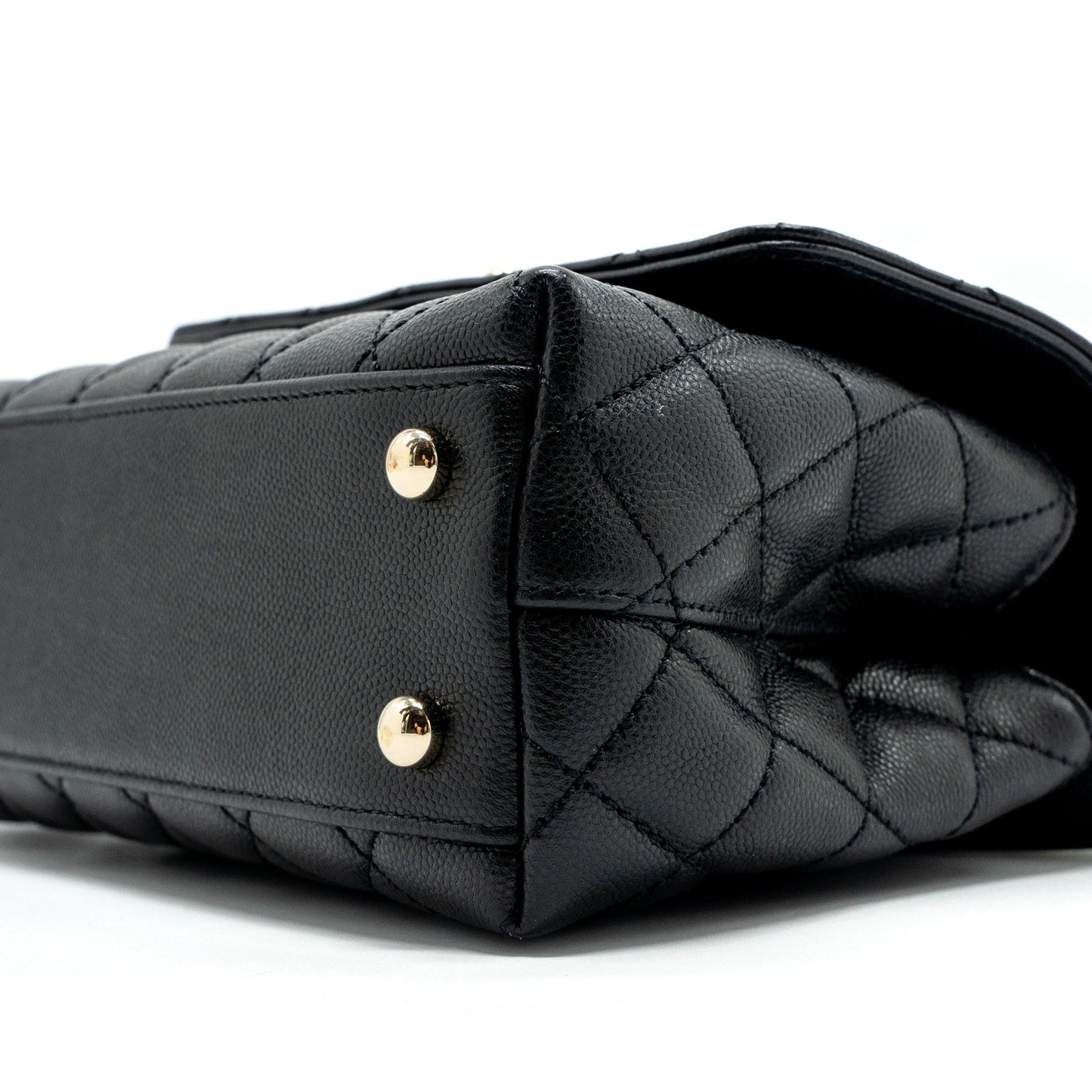 Chanel small coco handle caviar black L (microchip)