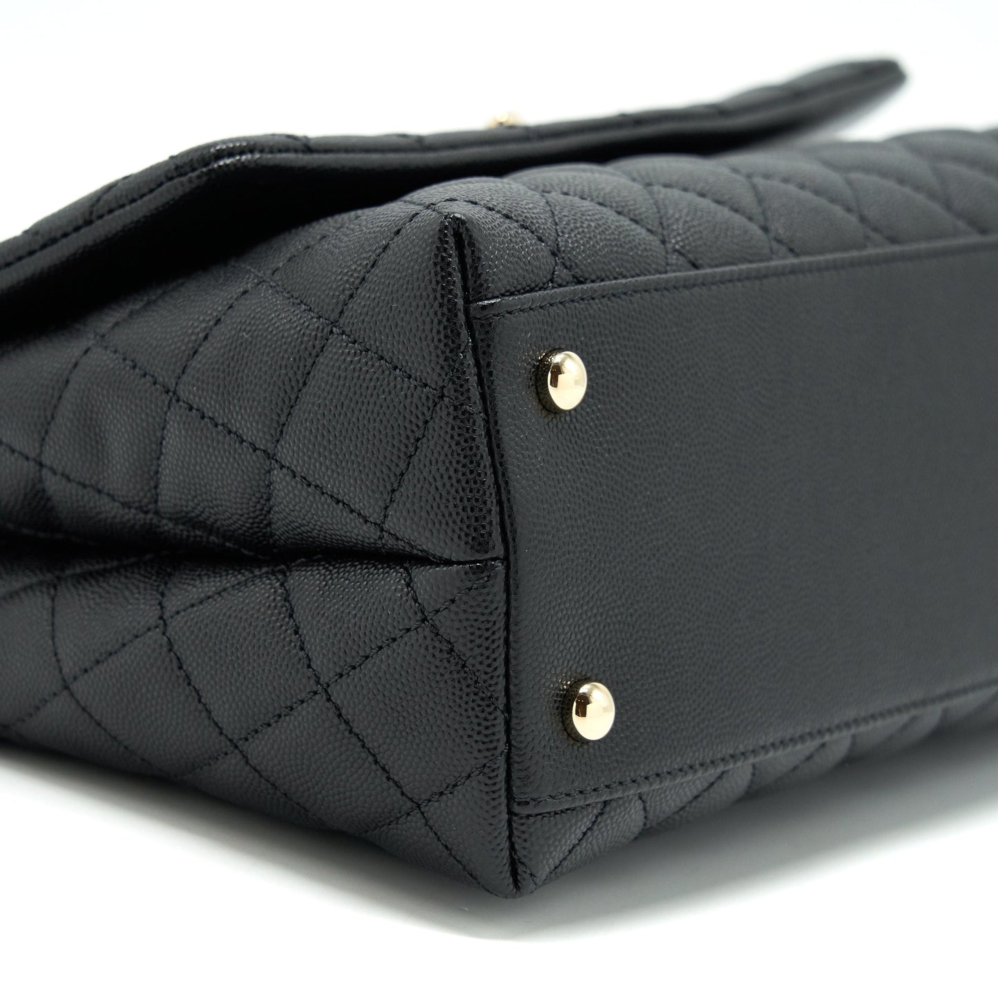 Chanel Medium Coco Handle Caviar Black L