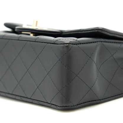 Chanel Mini rectangular flap Bag Lambskin Black L