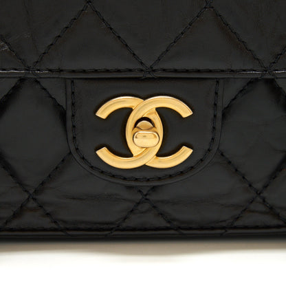 Chanel 21B Messenger Bag Calfskin Black