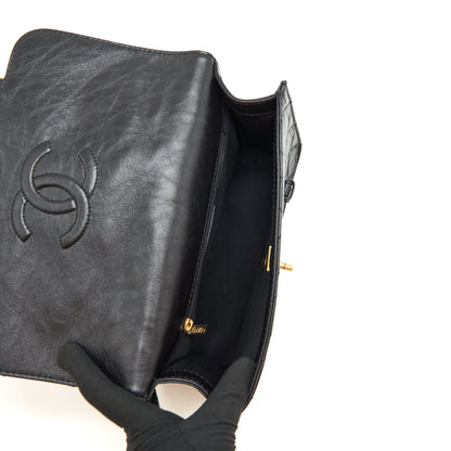 Chanel 21B Messenger Bag Calfskin Black