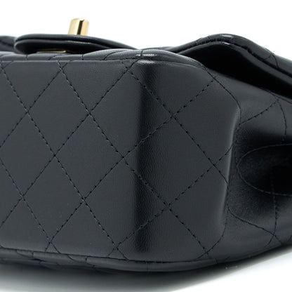 Chanel Mini Square Flap Bag Lambskin Black L (Microchip)