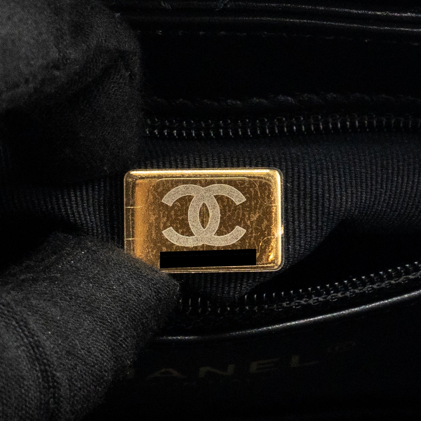 Chanel 24a Mini Shopping Tote/ Mini Kelly Calfskin Black  (microchip)