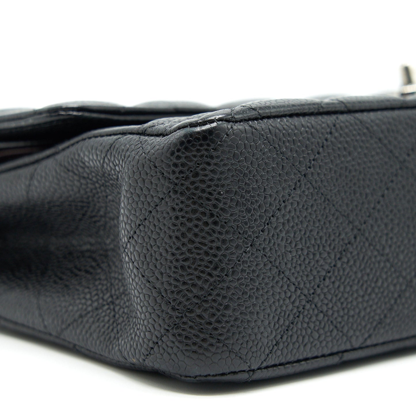 CHANEL MEDIUM CLASSIC DOUBLE FLAP CAVIER